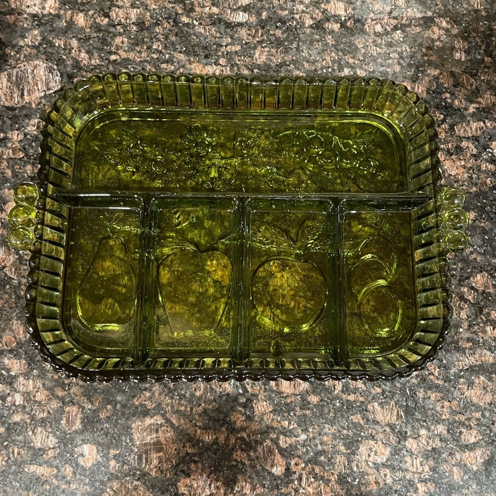 Vintage 1970's Indiana Glass Co. Avocado Green Glass Fruit Tray 9x13” Relish Pic